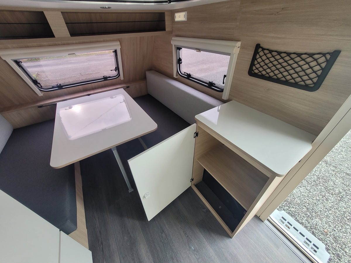 Silver MINI-290 (2025) – Caravane