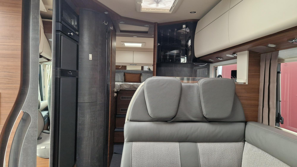 ADRIA SUPERSONIC 780 SL MERCEDES 2.0L - 170 CV CAIXA AUTOMÁTICA